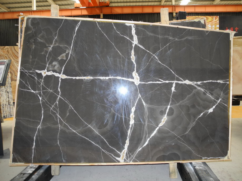 Iran Black onyx1